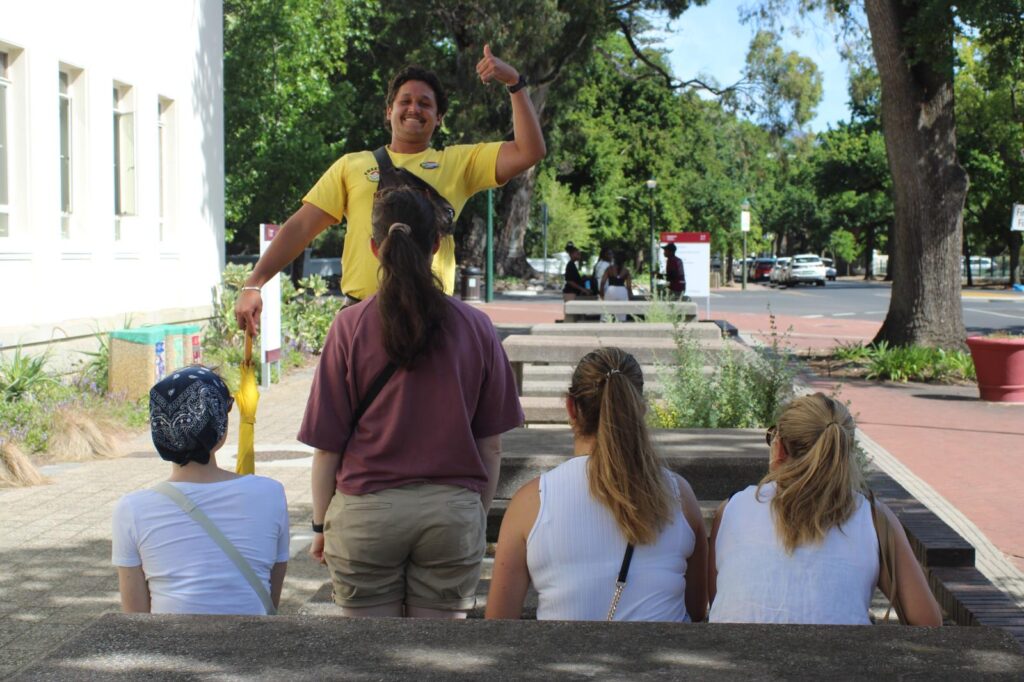 Vibevan Free Walking Tours Stellenbosch - Vibing